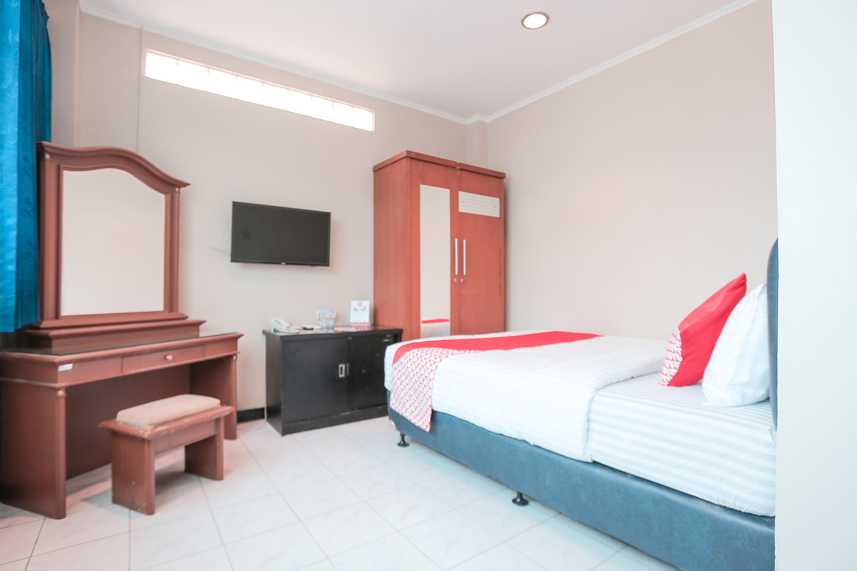 Oyo 117 Blueberry Homestay Jakarta Extérieur photo
