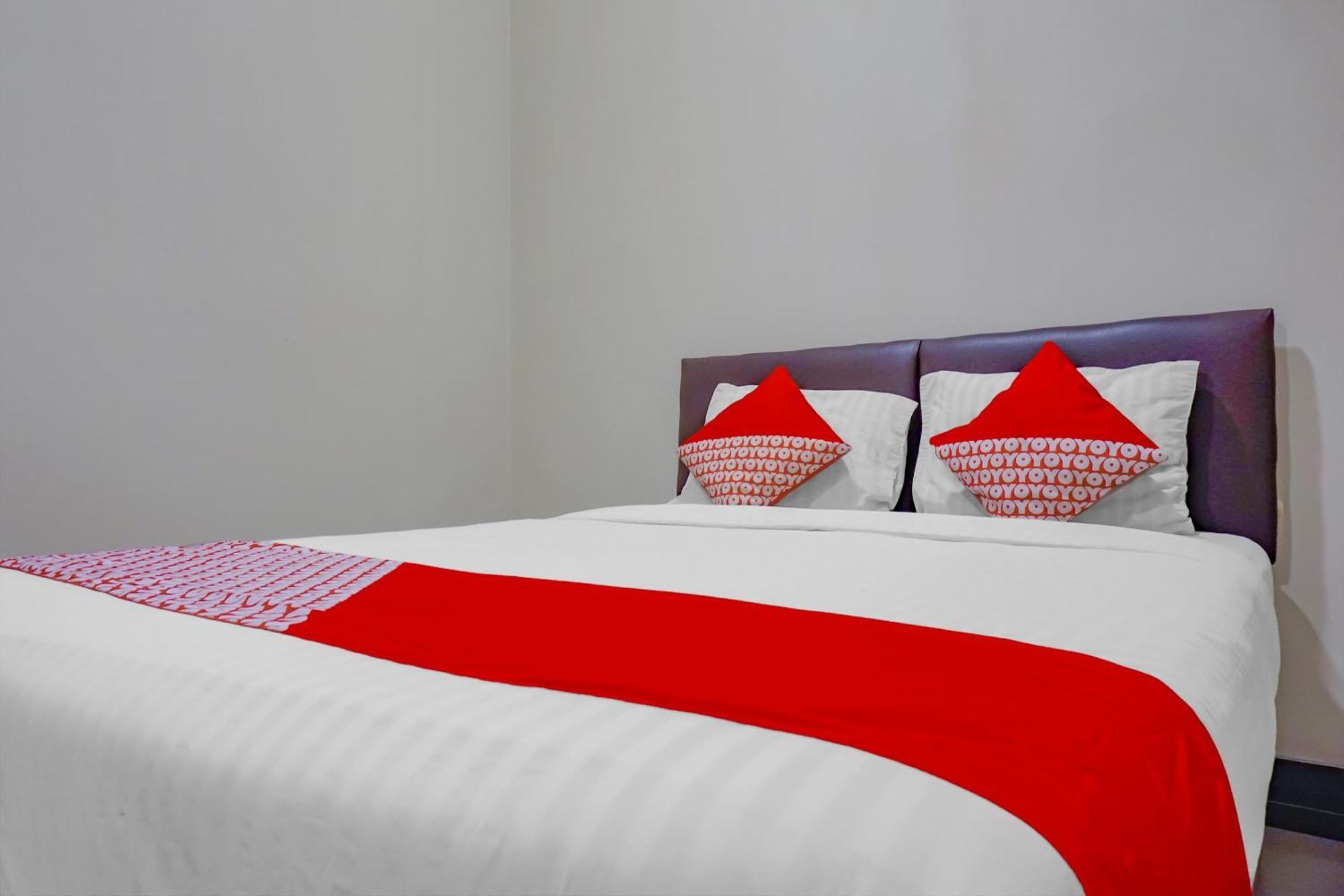 Oyo 117 Blueberry Homestay Jakarta Extérieur photo