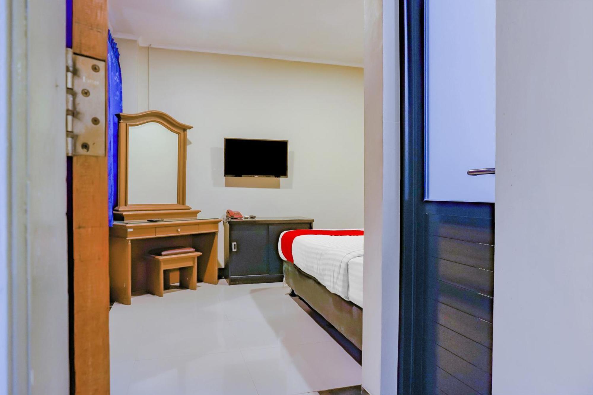 Oyo 117 Blueberry Homestay Jakarta Extérieur photo