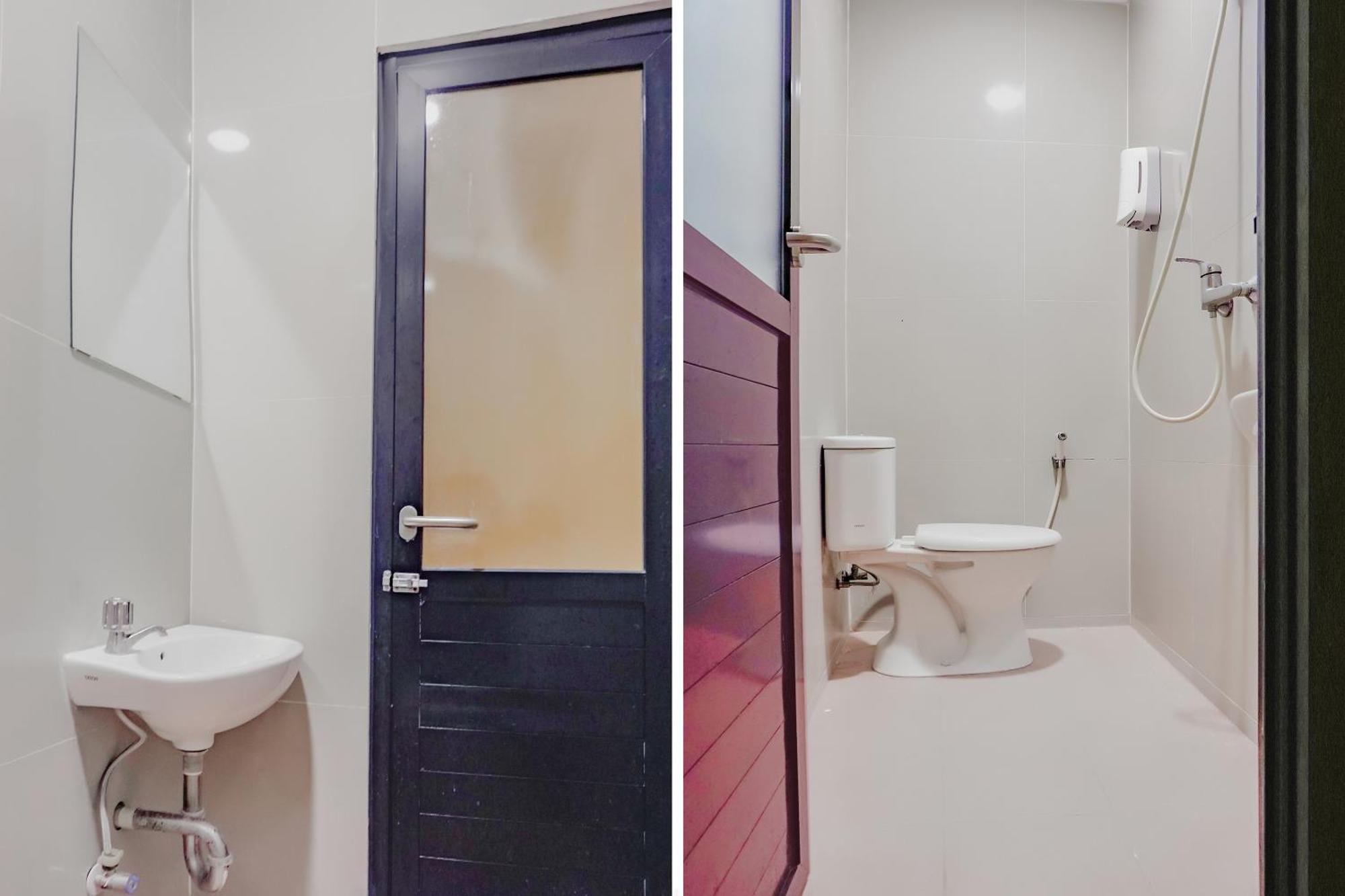 Oyo 117 Blueberry Homestay Jakarta Extérieur photo