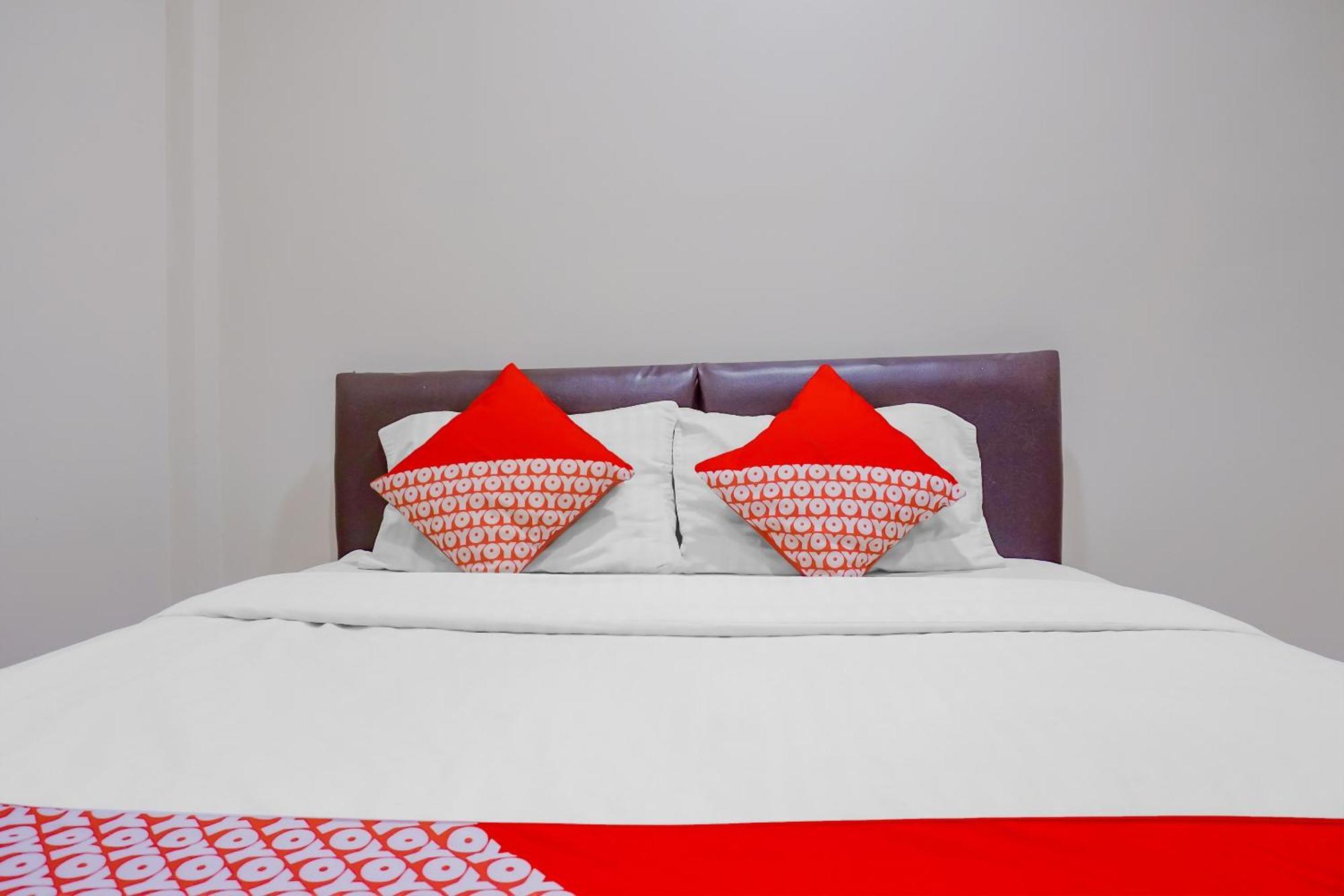 Oyo 117 Blueberry Homestay Jakarta Extérieur photo